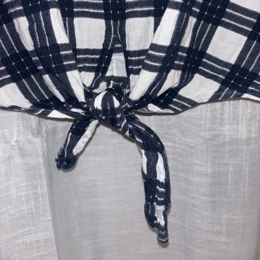 Madewell Navy & White Plaid Button-Back Tie-Front Top - Picture 4 of 5